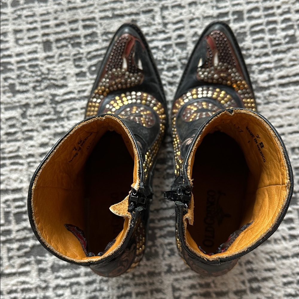 Old Gringo RARE Studded Black and Gold Western Boots - Picture 4 of 7